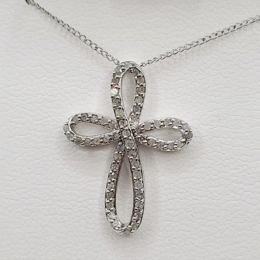 ✝️💎Genuine Diamond Cross- 1/2 Ct.💎✝️New In Box